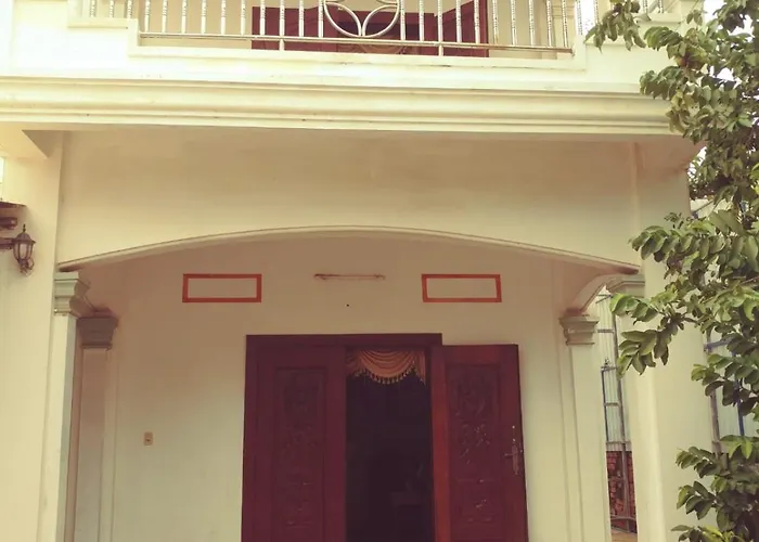 Guest house Home Guest House