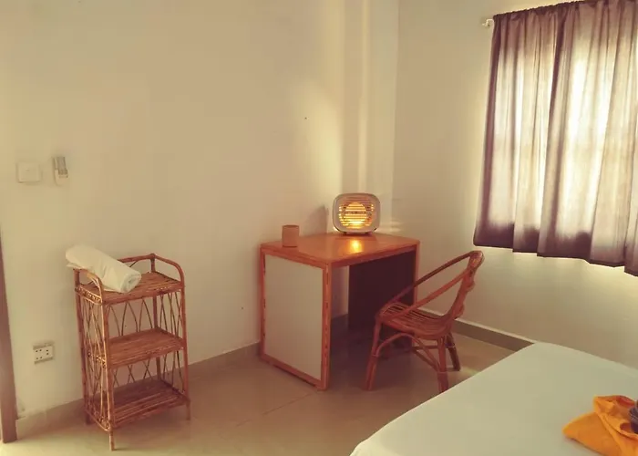 Home Guest House *